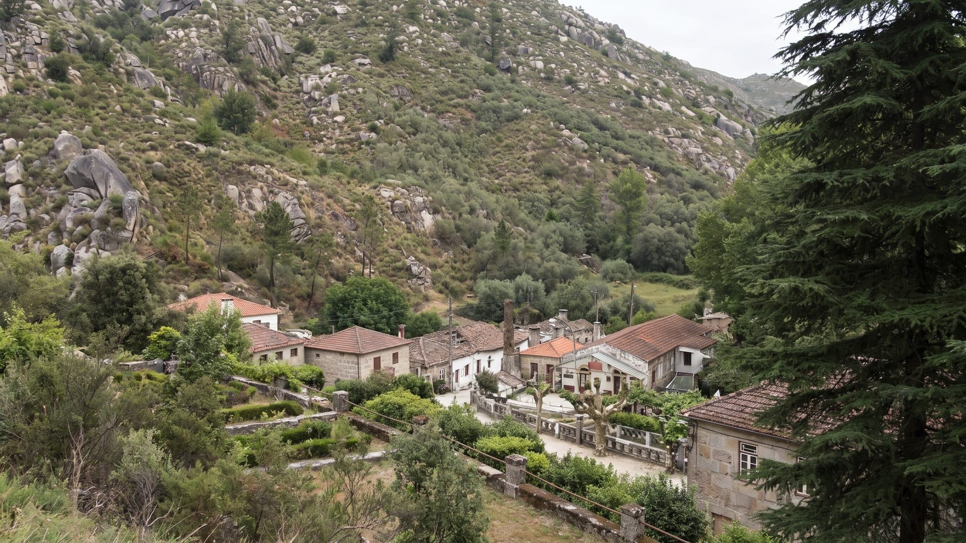 The spa buildings of Caldas da Cavaca among the trees of their valley